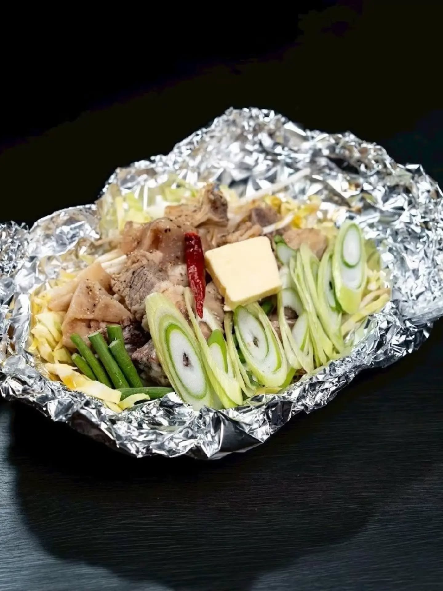 【熱々旨味が凝縮!名物ホイル焼き3選】
